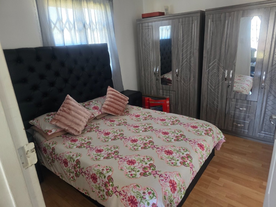 2 Bedroom Property for Sale in Colorado Park Western Cape